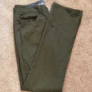 Mossimo Supply Co. Chinos. Size 32x32.